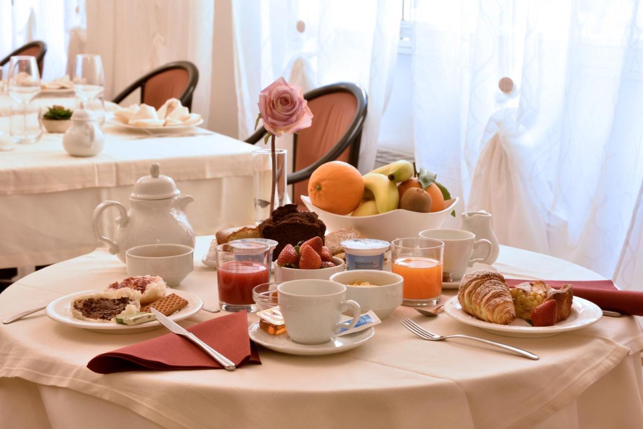 Hotel Morchio Mhotelsgroup دْيانو مارينا المظهر الخارجي الصورة