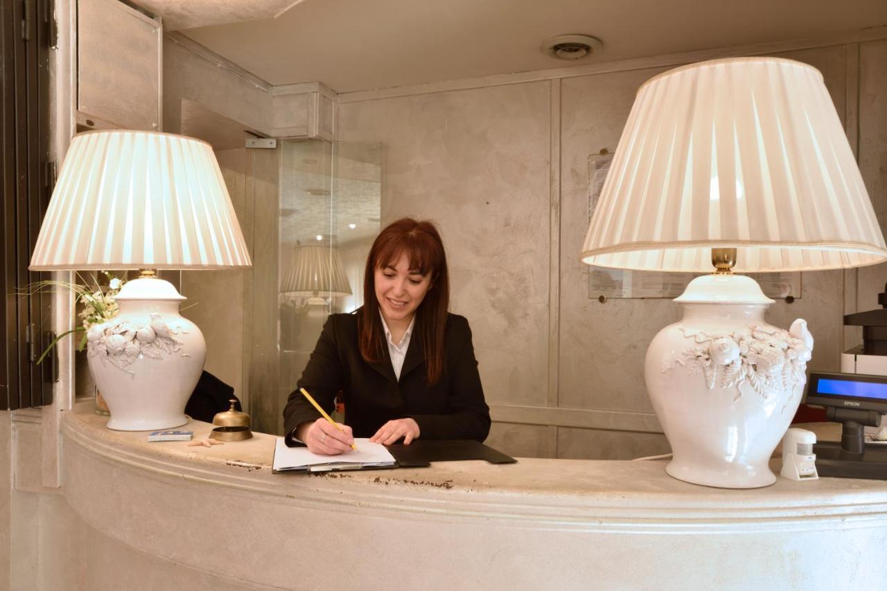 Hotel Morchio Mhotelsgroup دْيانو مارينا المظهر الخارجي الصورة