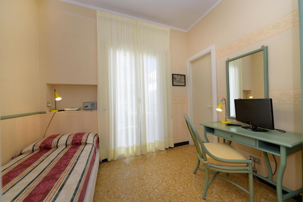 Hotel Morchio Mhotelsgroup دْيانو مارينا المظهر الخارجي الصورة