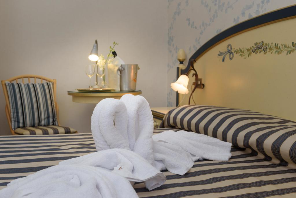 Hotel Morchio Mhotelsgroup دْيانو مارينا المظهر الخارجي الصورة