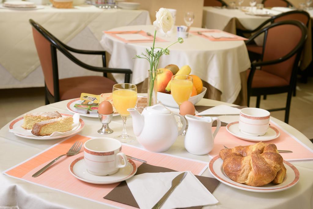 Hotel Morchio Mhotelsgroup دْيانو مارينا المظهر الخارجي الصورة